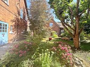 Communal Courtyard- click for photo gallery